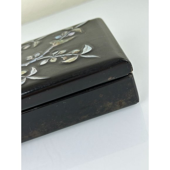 Vintage Oriental Black Lacquer Iridescent Mother Pearl Inlay Lidded Trinket Box - Picture 4 of 16